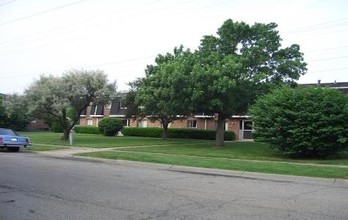 Trenton East Apartments in Trenton, OH - Building Photo - Building Photo