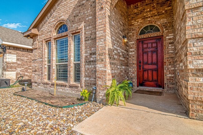 1416 Cerrillos Ave in Midland, TX - Building Photo - Building Photo