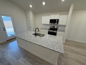 1315 N Chicago Ave in Lubbock, TX - Building Photo - Building Photo