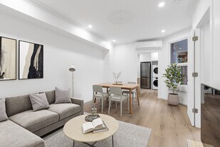 5676 Waverly Rue in Montréal, QC - Building Photo