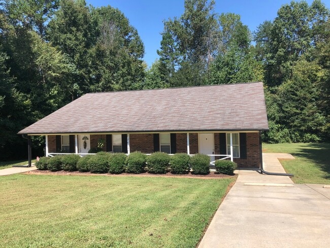 property at 2009 Grandhaven Dr