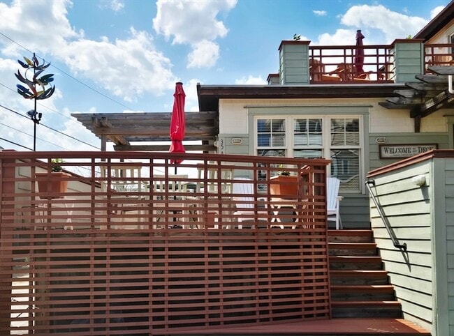property at 35 Northern Blvd