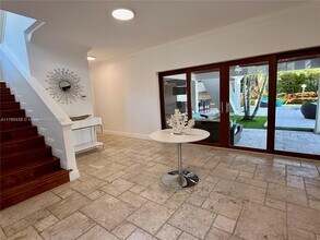 695 Bella Vista Ave in Coral Gables, FL - Building Photo - Building Photo