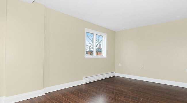 10 Lamport Ave in Toronto, ON - Building Photo - Building Photo