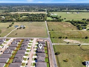 3418 Marie Dr in Tom Bean, TX - Building Photo - Building Photo
