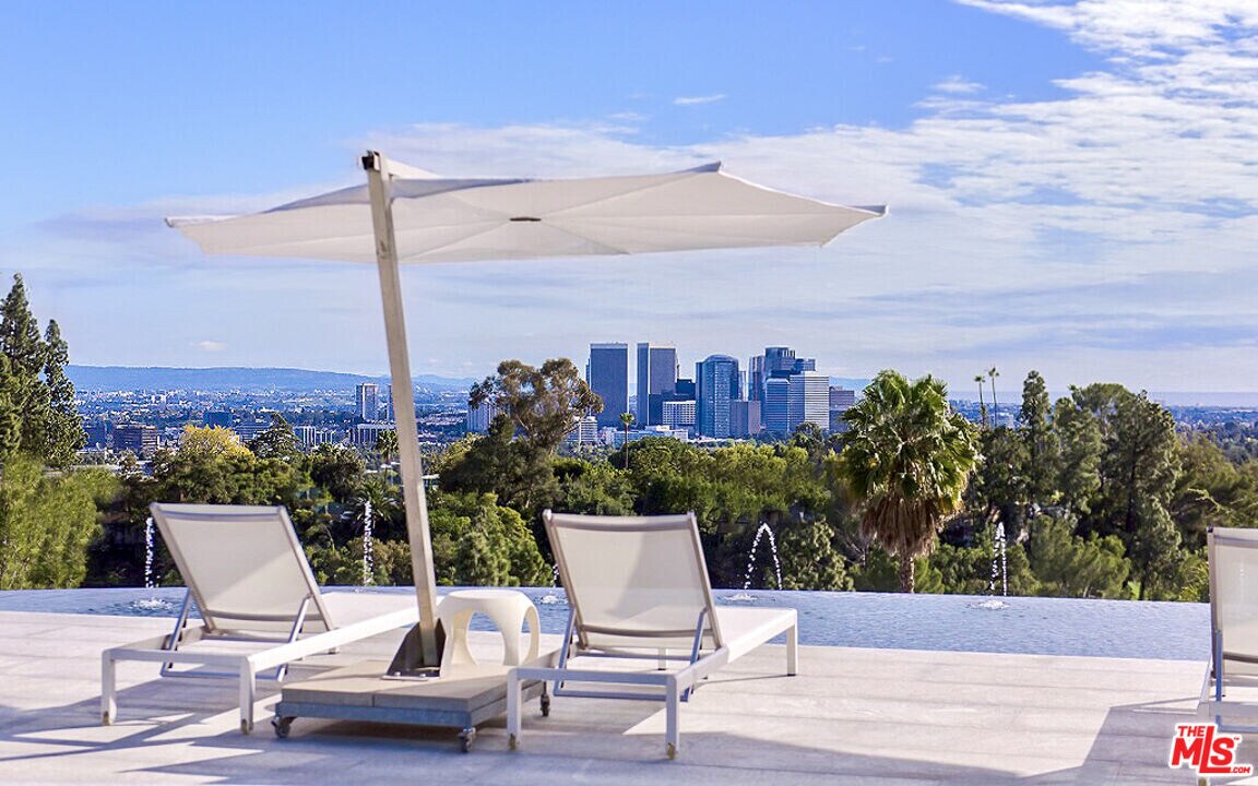 1169 Loma Linda Dr in Beverly Hills, CA - Building Photo