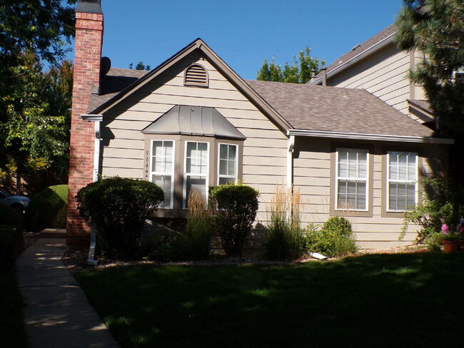 9644 W Chatfield Ave in Littleton, CO - Building Photo - Building Photo