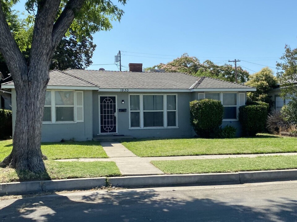 1830 E St in Merced, CA - Building Photo