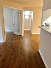 4852 N State Rd 7 in Coconut Creek, FL - Foto de edificio - Building Photo