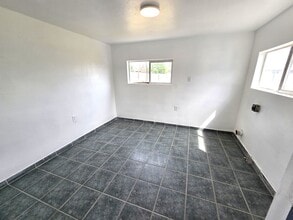 958 S Chess Terrace St in Porterville, CA - Building Photo - Building Photo