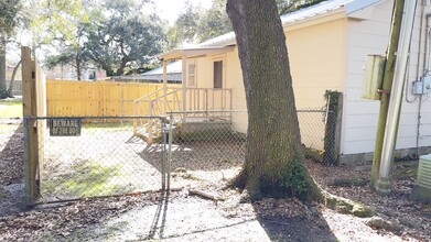 2214 W Old Spanish Trl, Unit 1 in New Iberia, LA - Building Photo - Building Photo