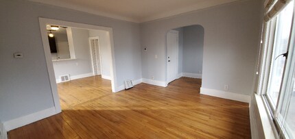 351 Edgewood Pl, Unit Apt 2 in Ferndale, MI - Building Photo - Building Photo