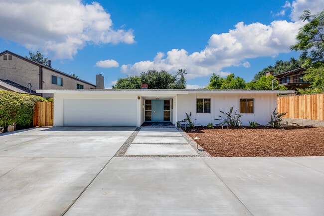 property at 1951 Mar Vista Ave