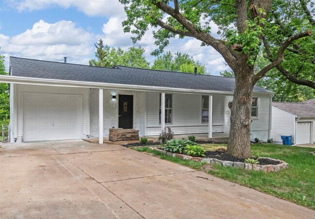 9542 Erie Dr in Affton, MO - Building Photo - Building Photo