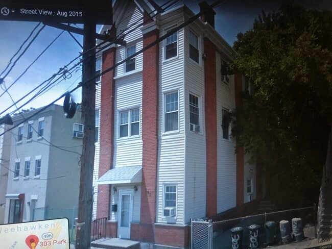 303 Park Ave, Unit Second Floor