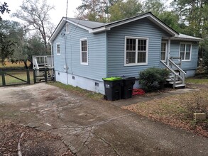 1506 Sycamore St in Beaufort, SC - Building Photo - Building Photo