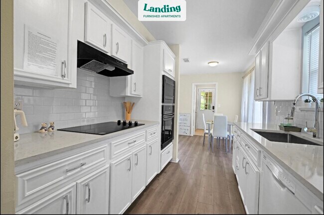 8515 Mullins Dr-Unit -Home.1330738 in Houston, TX - Foto de edificio - Building Photo