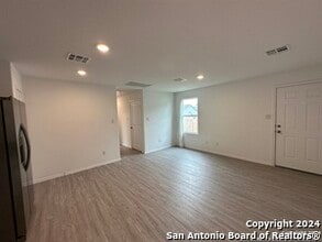 7260 Pasture Run in San Antonio, TX - Building Photo - Building Photo