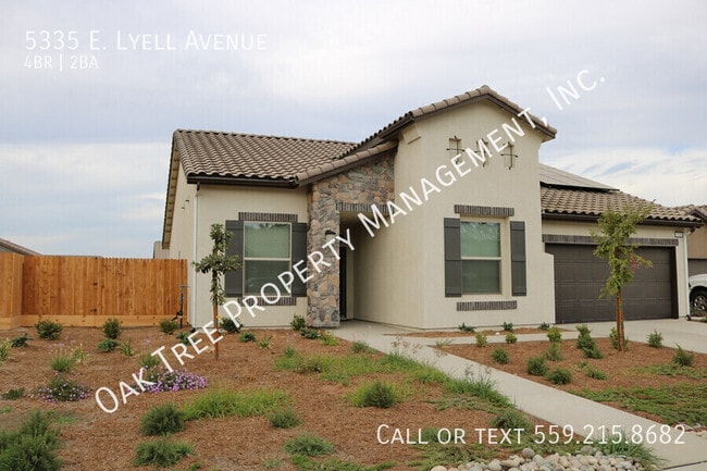 property at 5335 E Lyell Ave