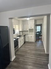 1102 Hermitage Dr in Florence, AL - Building Photo - Building Photo