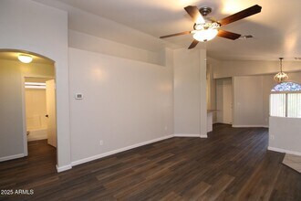 4526 E Windsong Dr in Phoenix, AZ - Building Photo - Building Photo
