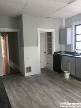 12 Saunders St in Boston, MA - Building Photo - Building Photo