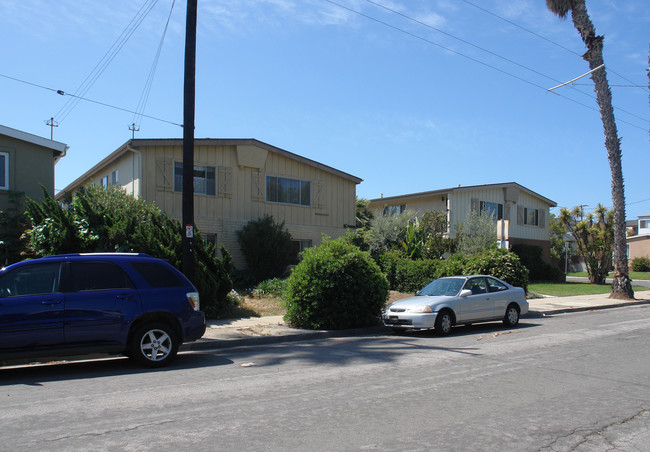 2001-2005 Oliver Ave in San Diego, CA - Building Photo - Building Photo