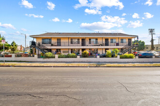 2529 Sichel St in Los Angeles, CA - Building Photo - Building Photo