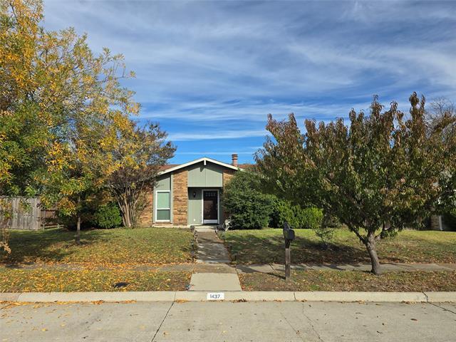 property at 1437 Coffeyville Trail