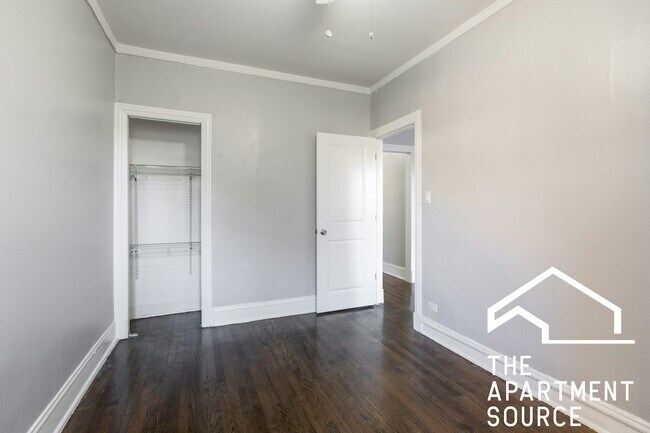 4869 N Washtenaw Ave in Chicago, IL - Building Photo - Building Photo