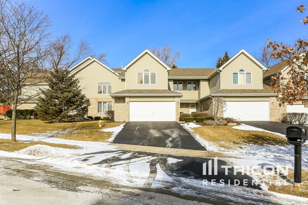 16715 Summercrest Ave in Orland Park, IL - Building Photo