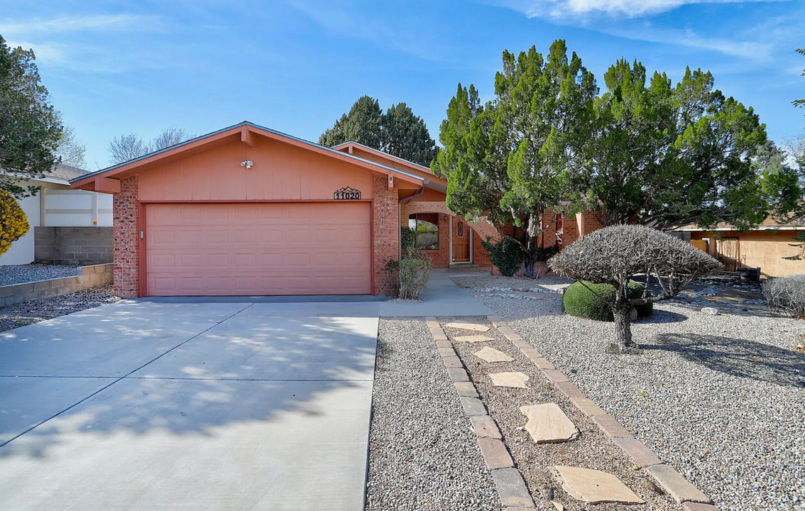 11020 Hagen Rd NE in Albuquerque, NM - Building Photo