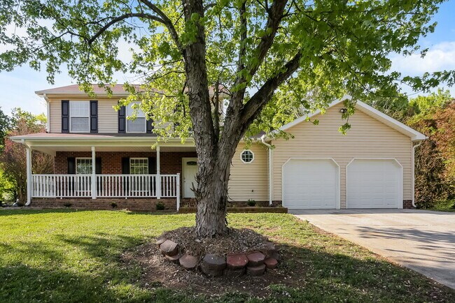 property at 11124 Leadenhall Ln