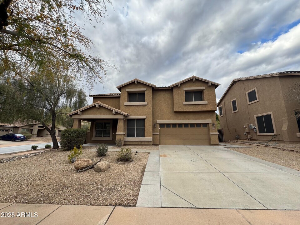 2418 W Florentine Rd in Phoenix, AZ - Building Photo