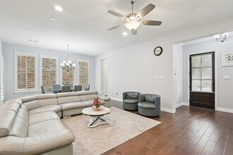 6809 Royal View Dr in McKinney, TX - Building Photo - Building Photo