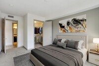 White Magnolia in Encino, CA - Building Photo - Building Photo