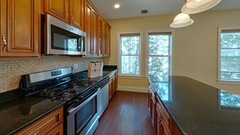 9 Carmel St, Unit 4 in Boston, MA - Building Photo