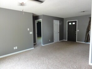 709 Wheatland Dr in Junction City, KS - Building Photo - Building Photo