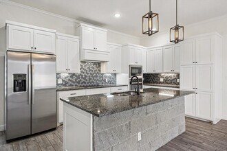 136 Greg Ln in Jarrell, TX - Building Photo - Building Photo