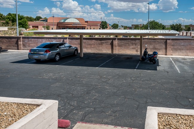 Cambridge Garden in Las Vegas, NV - Building Photo - Building Photo