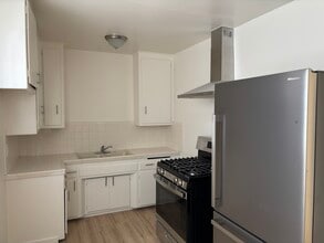 2815 1/2 Folsom St. in Los Angeles, CA - Foto de edificio - Building Photo