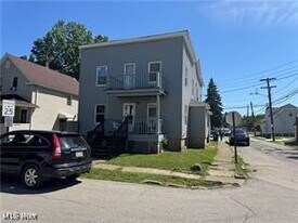 2915 Roanoke Ave in Cleveland, OH - Building Photo