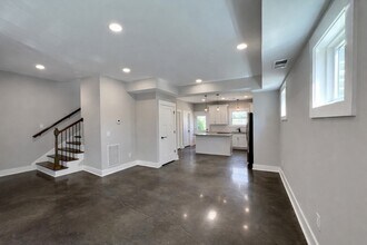 101 Portland Blvd in Portland, TN - Foto de edificio - Building Photo