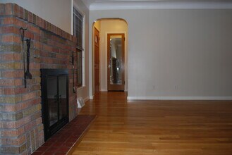 2923 Arthur St NE in Minneapolis, MN - Foto de edificio - Building Photo