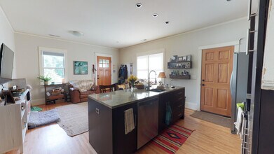 1555 Merriman Ave in Charlotte, NC - Building Photo - Building Photo