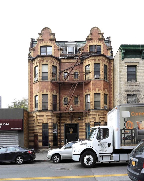 279 S Broadway in Yonkers, NY - Building Photo