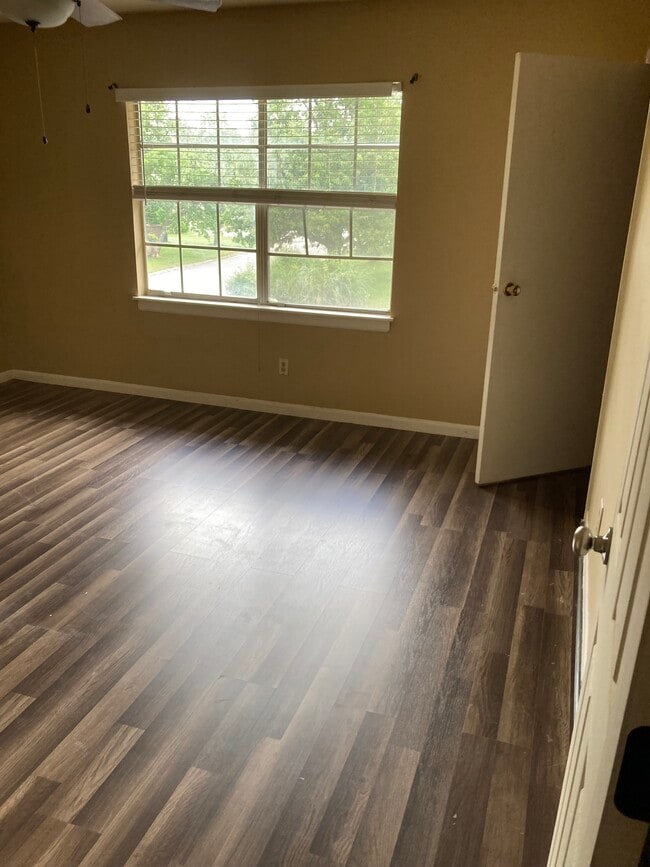 property at 1236 Grove Park Ln