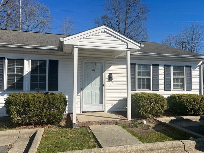 property at 672 Lakeside Ave