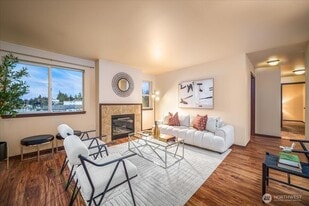11532 15th Ave NE, Unit 401 in Seattle, WA - Building Photo