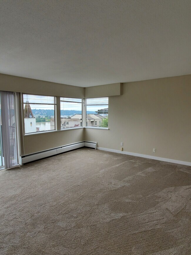 215 Carnarvon St in New Westminster, BC - Building Photo - Building Photo